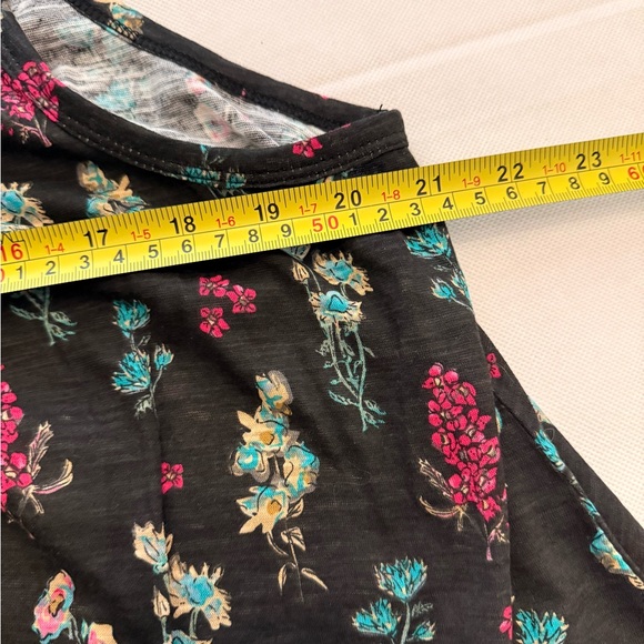 Natural Life Multicolor Floral Top - Picture 9 of 13